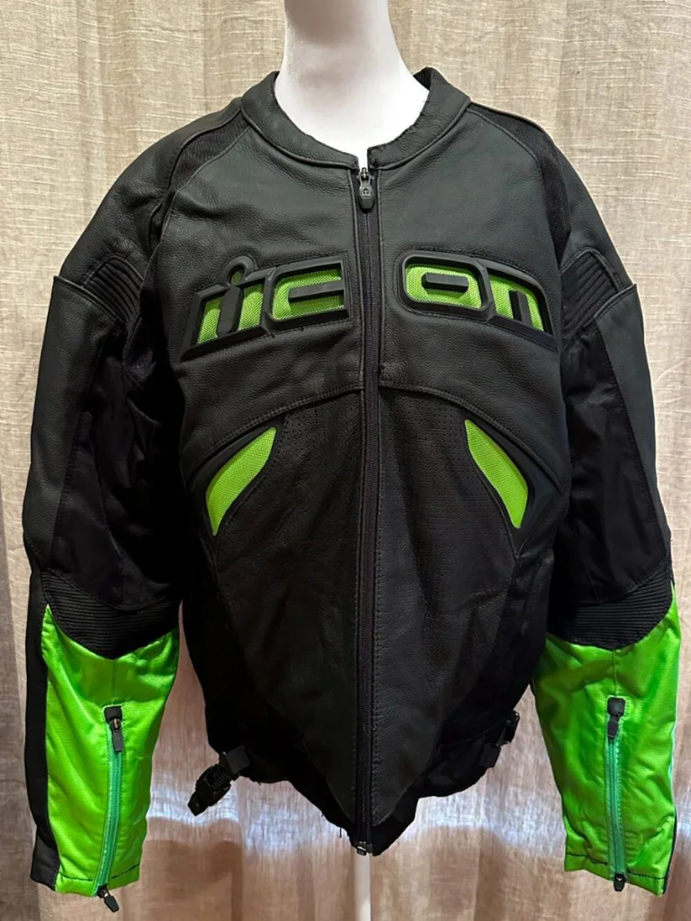 Icon Sanctuary D3O Leather Motorcycle Jacket Men's M Black Green Armor EUC